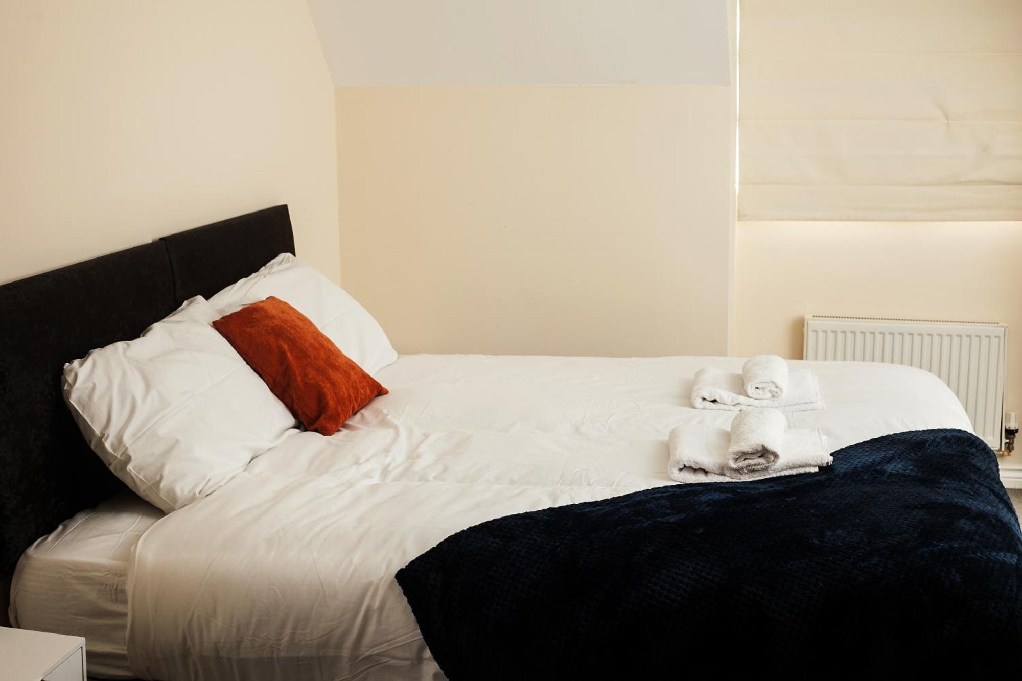 Avril Warwickshire Home Stay Nuneaton Buitenkant foto