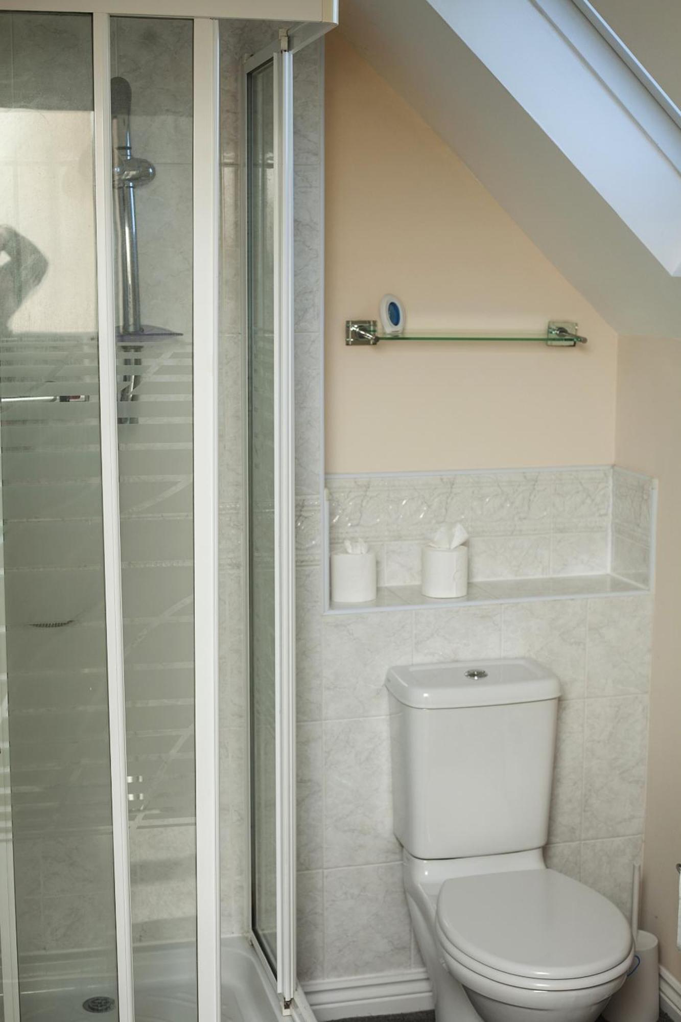 Avril Warwickshire Home Stay Nuneaton Buitenkant foto