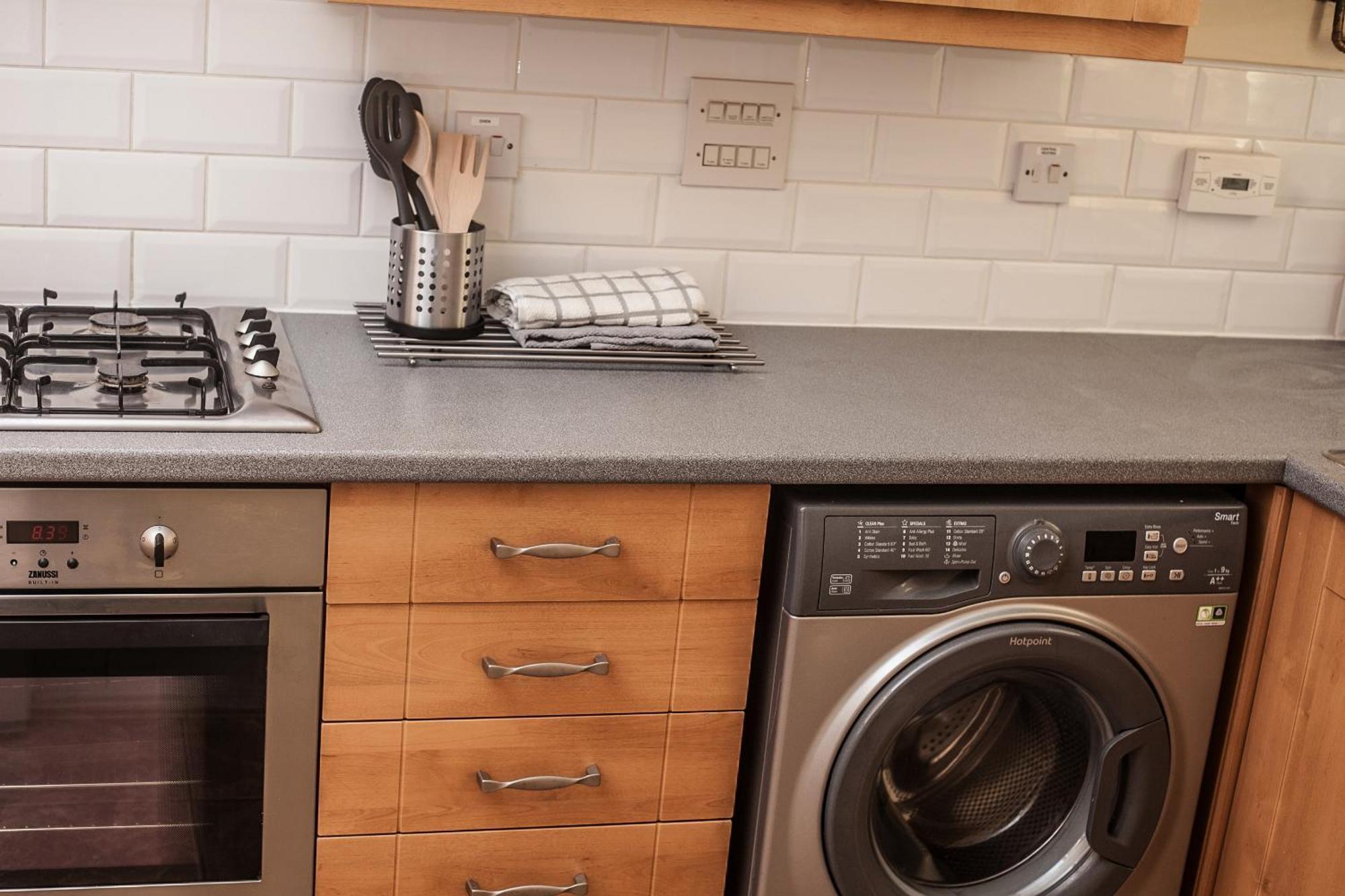Avril Warwickshire Home Stay Nuneaton Buitenkant foto