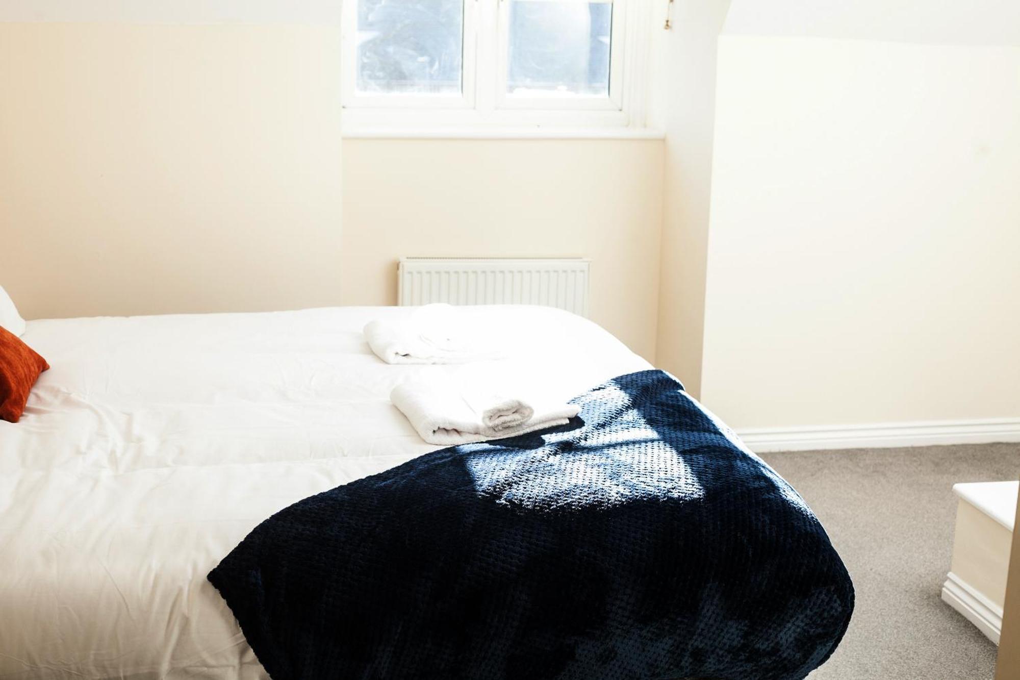 Avril Warwickshire Home Stay Nuneaton Buitenkant foto