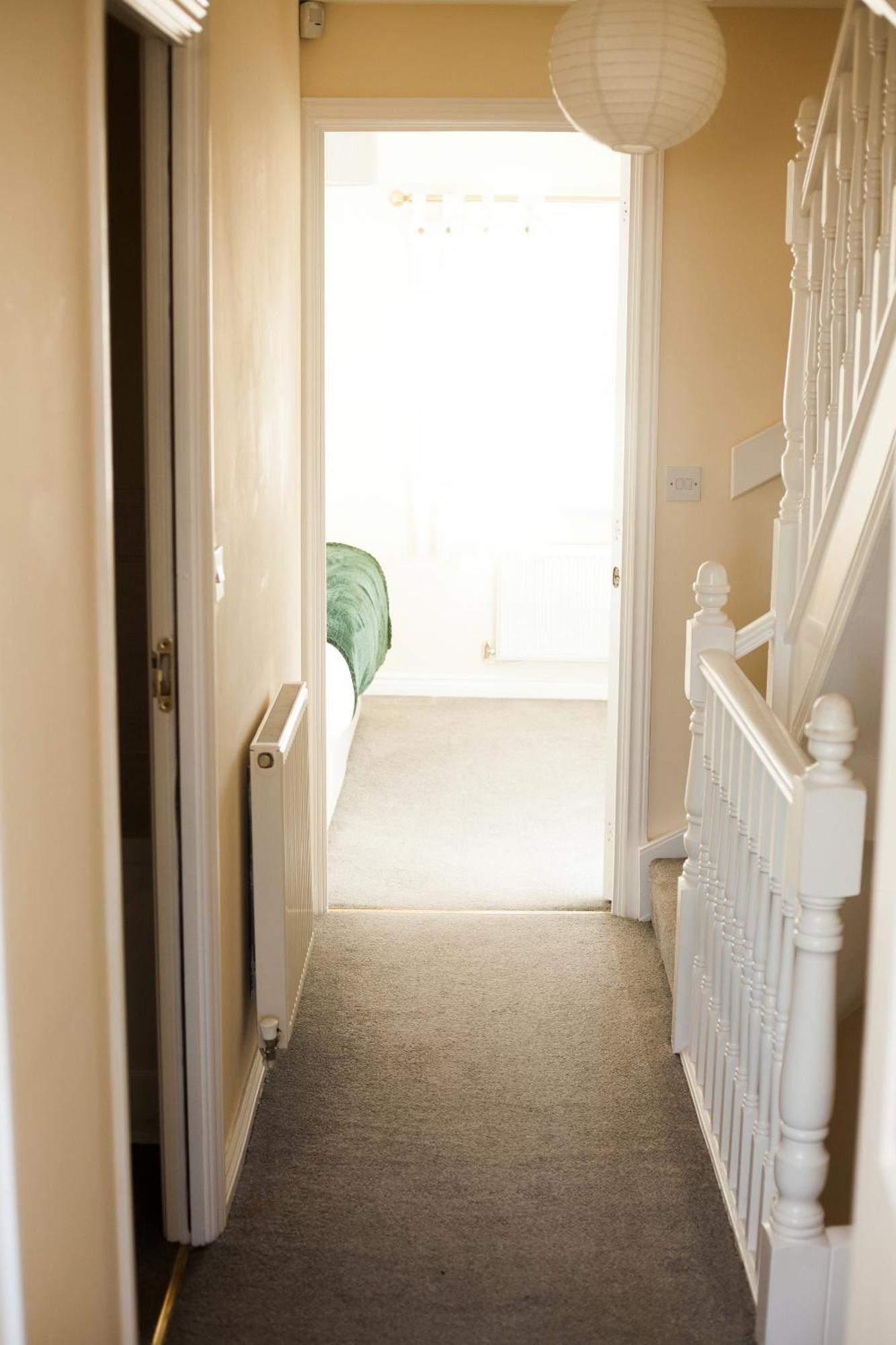 Avril Warwickshire Home Stay Nuneaton Buitenkant foto