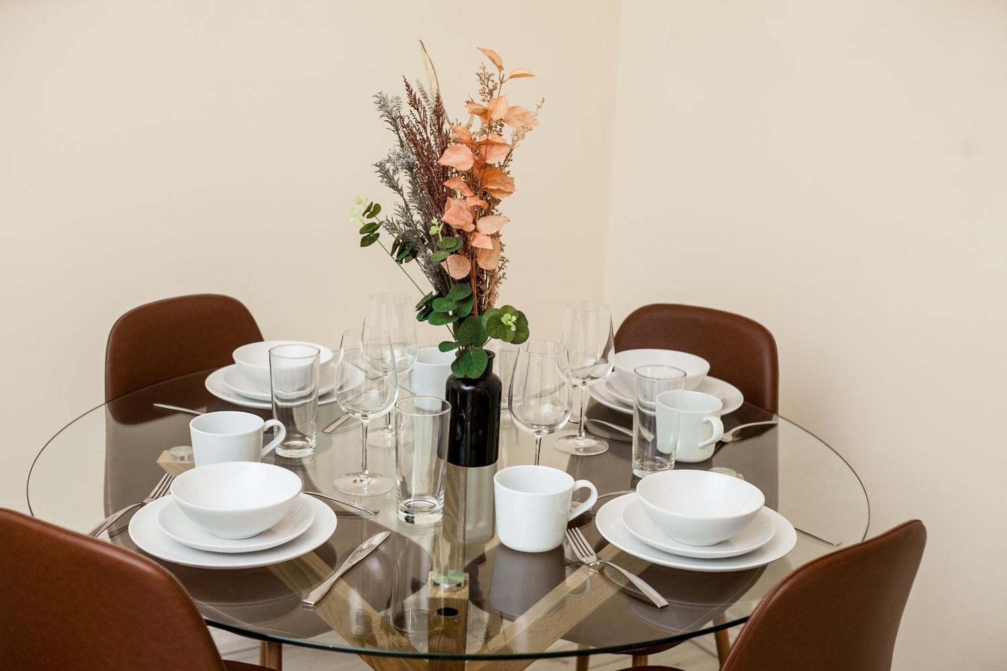 Avril Warwickshire Home Stay Nuneaton Buitenkant foto